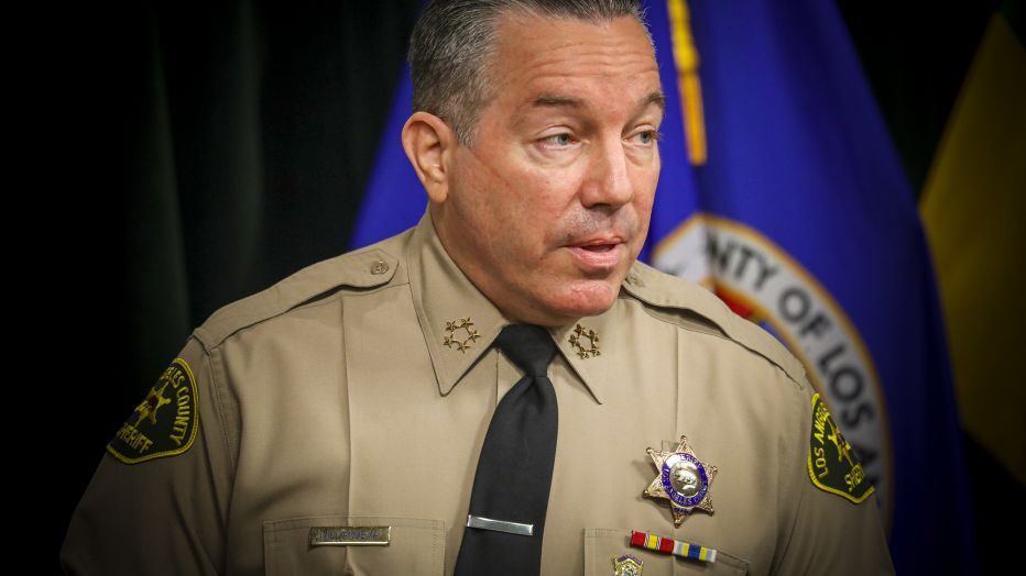 LA Sheriff Alex Villanueva Accused of 'Gaslighting' and Inability ...