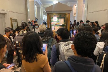 Filipinx Students Rally Against Doe Library Display That Centers White Supremacists